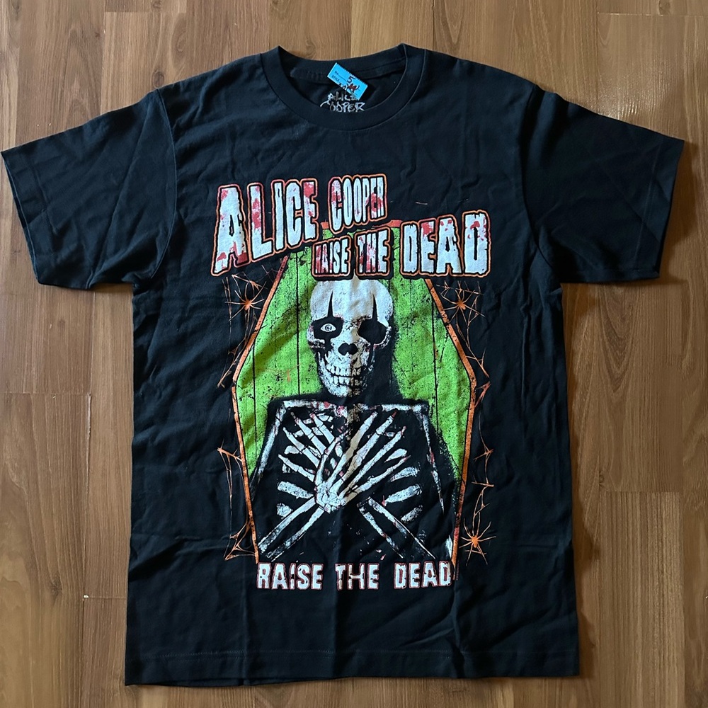 NWT Alice Cooper Raise The Dead 💀 T-Shirt size Medium Hot Topic
